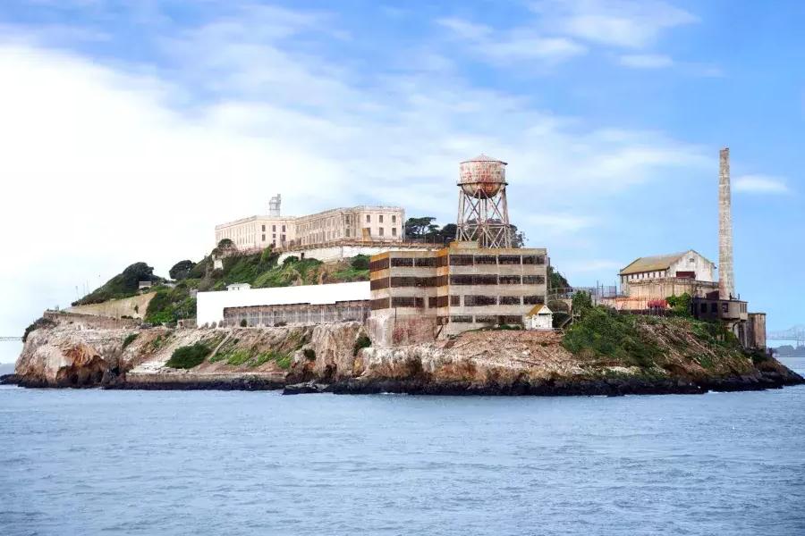 Alcatraz vu en bateau